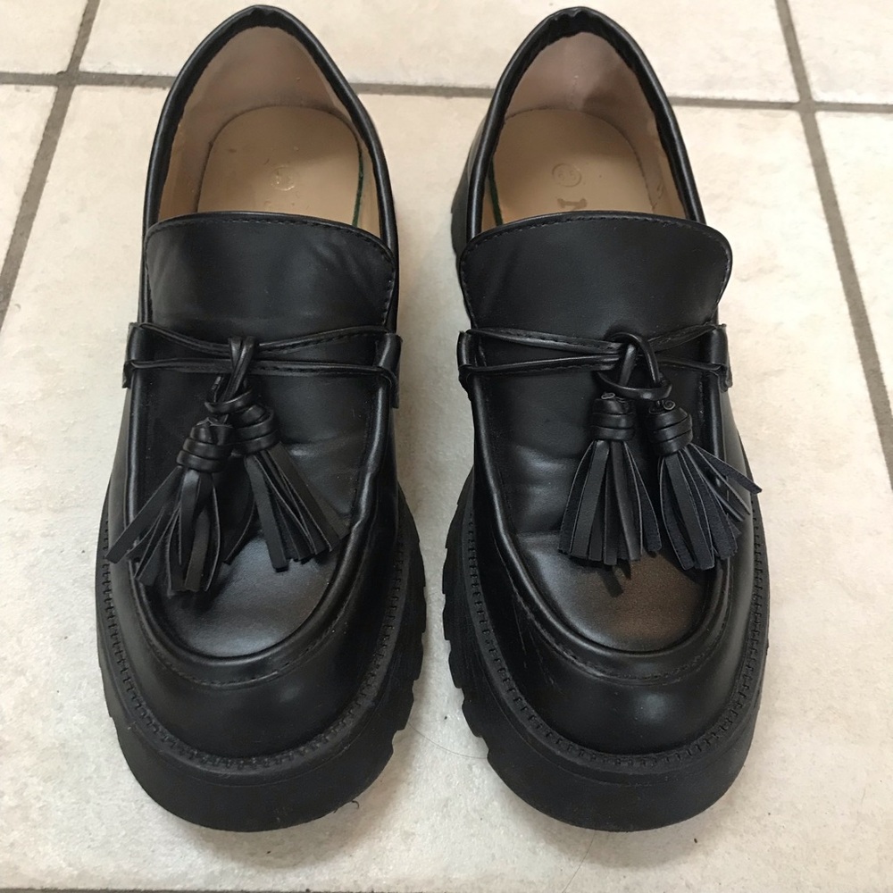 Mudd chucky loafers